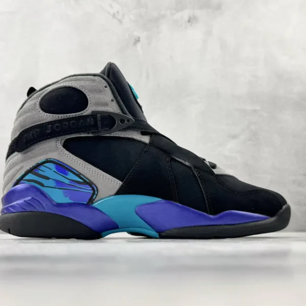 Air Jordan 8 Black Sneakers