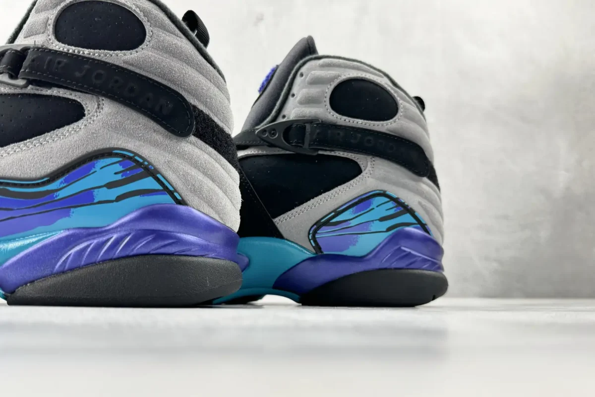 Air Jordan 8 Black Sneakers - Image 7