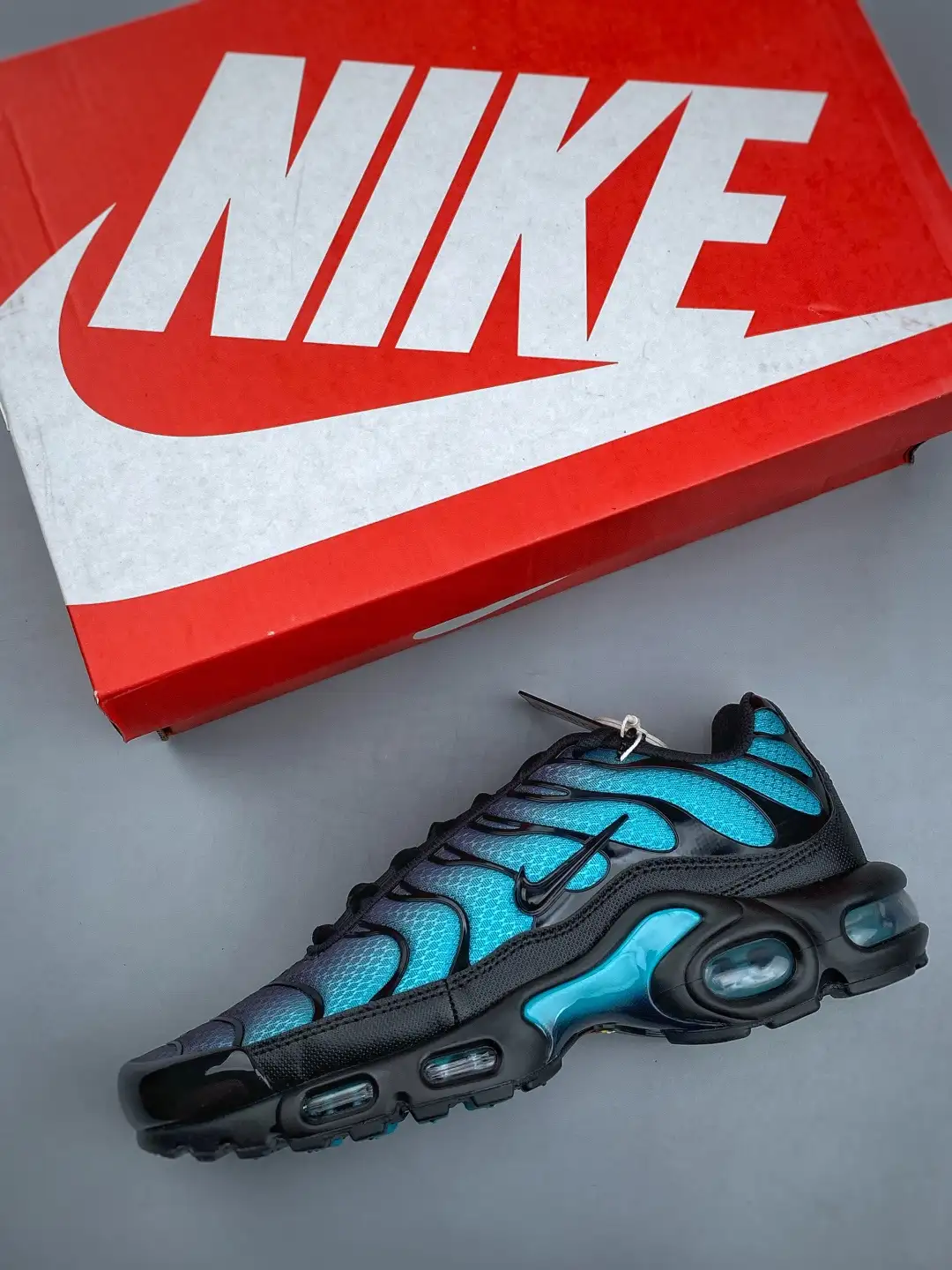 Nike Air Max Plus TN Sneakers - Image 2