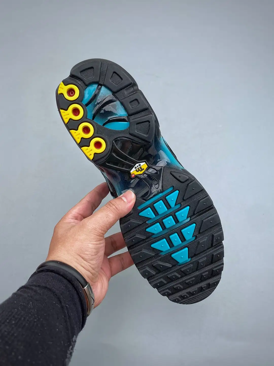 Nike Air Max Plus TN Sneakers - Image 3