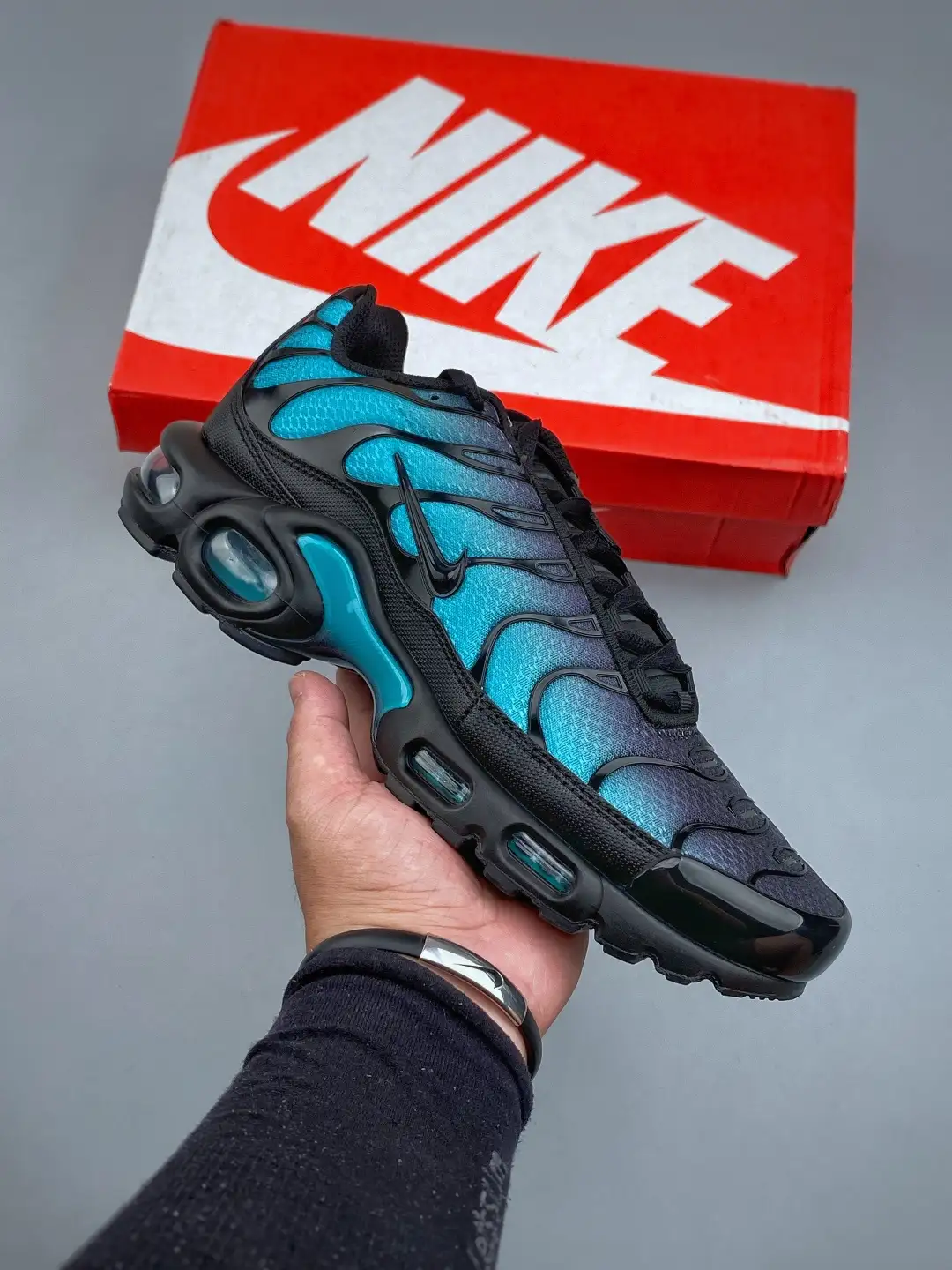 Nike Air Max Plus TN Sneakers - Image 7