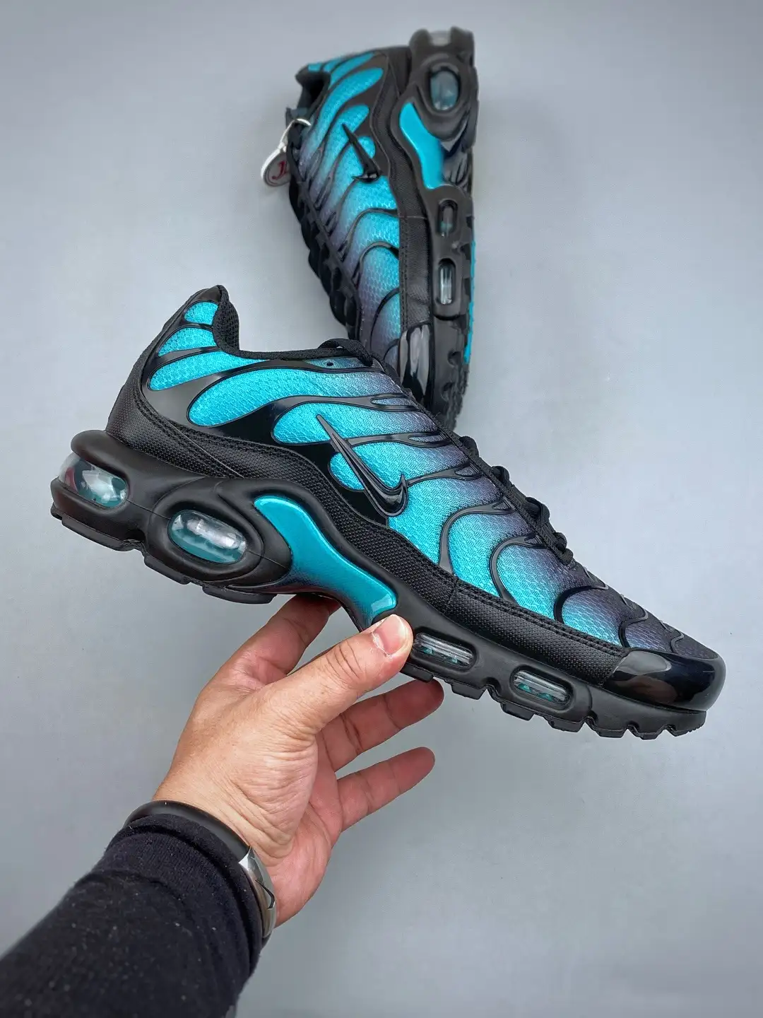 Nike Air Max Plus TN Sneakers - Image 1