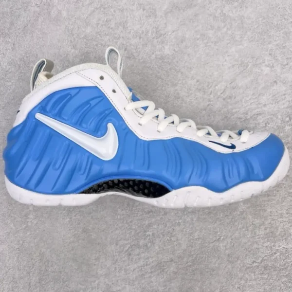 Nike UNC Blue Foamposite Pro Sneakers