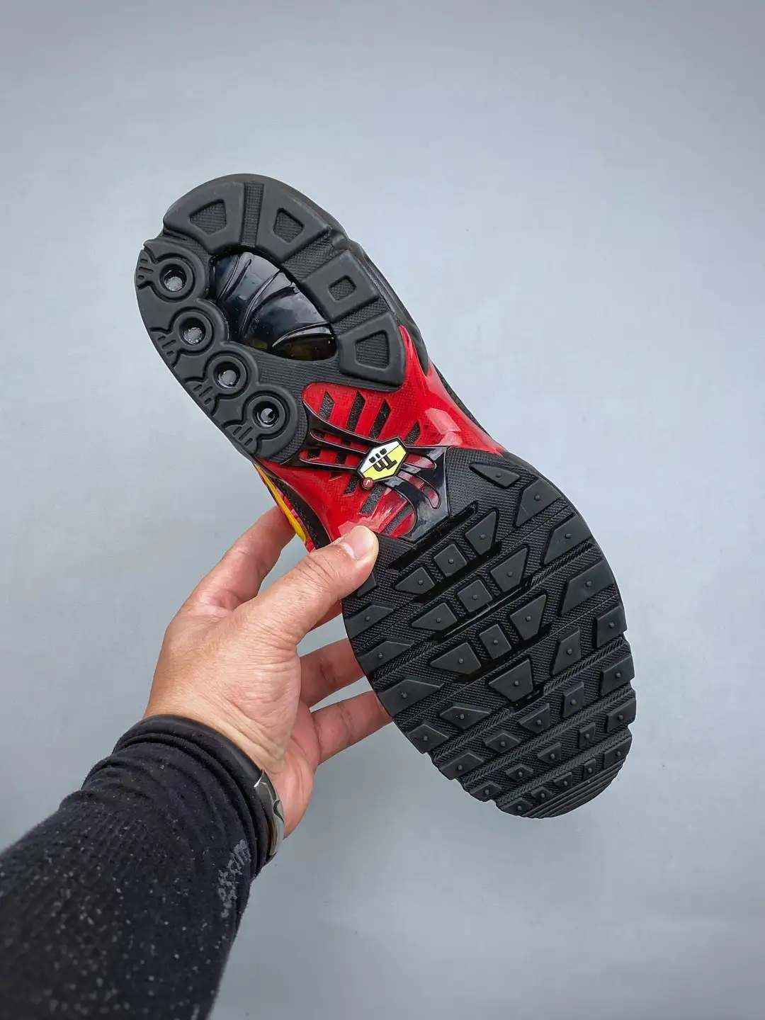 Nike Air Max Plus Supreme Sneakers - Image 5