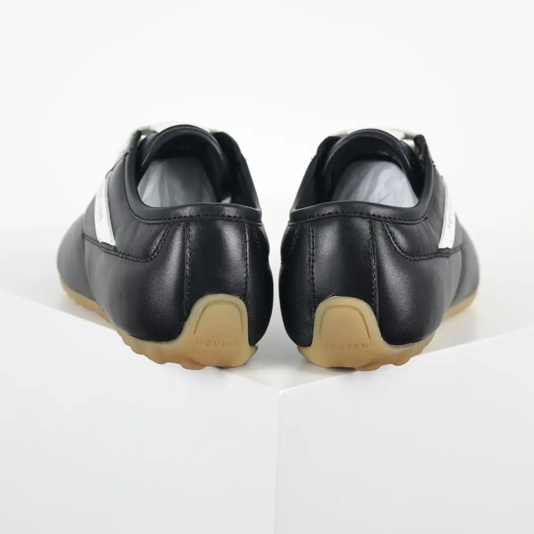 McQueen Boxe Black/White Sneakers - Image 9