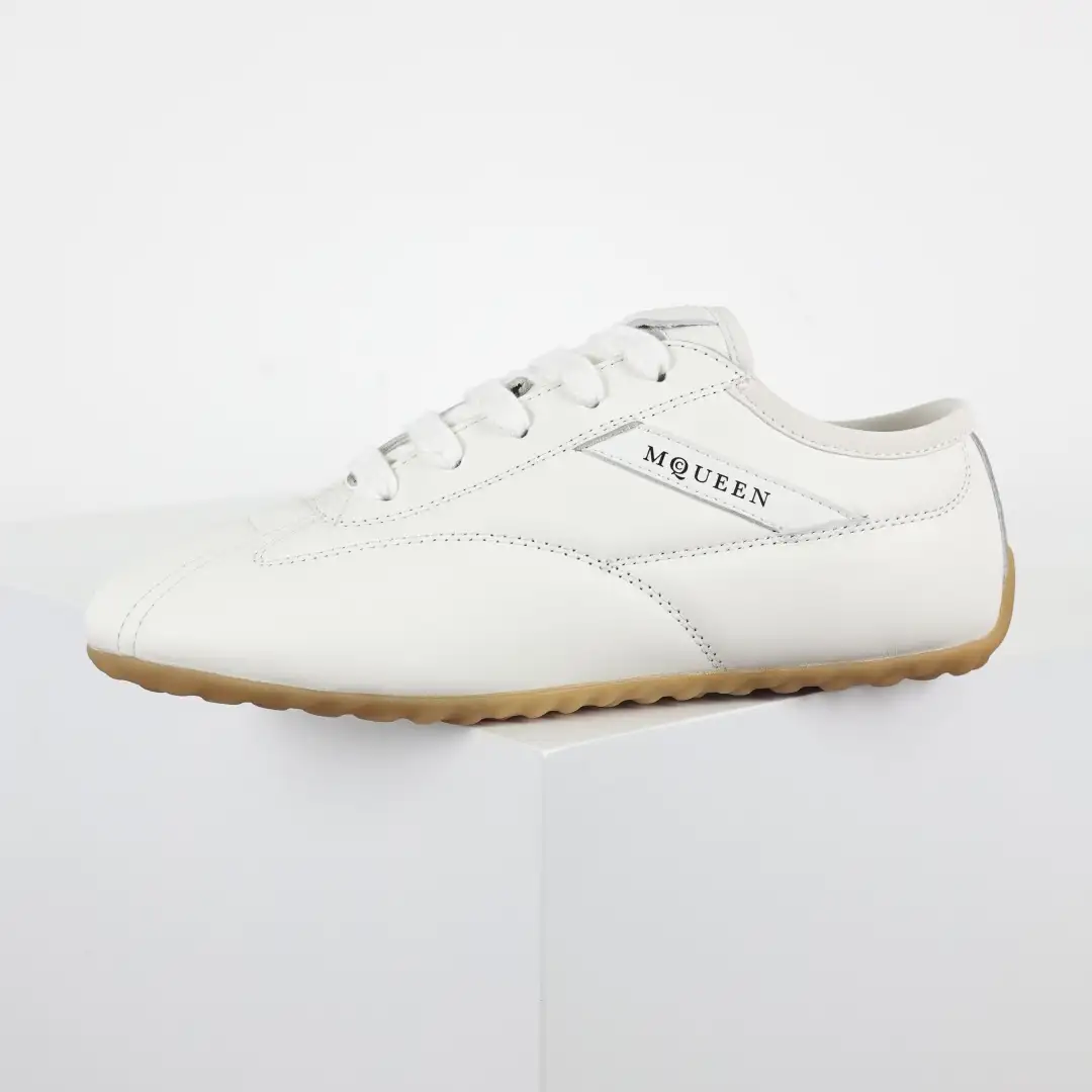 McQueen Boxe Cream Sneakers - Image 9
