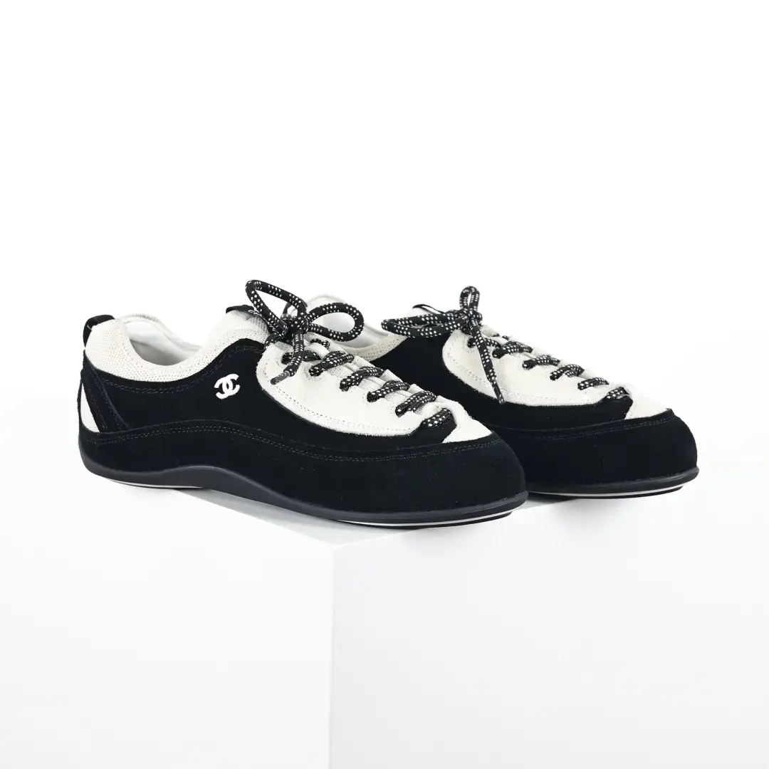 Chanel 26A Black White Panda Sneakers - Image 4
