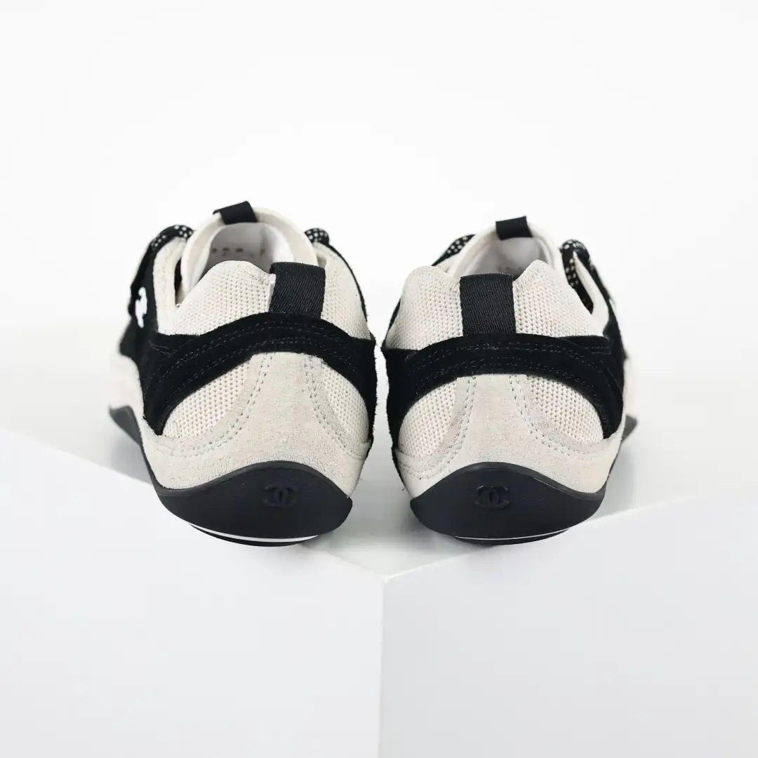 Chanel 26A Light Beige Panda Sneakers - Image 3