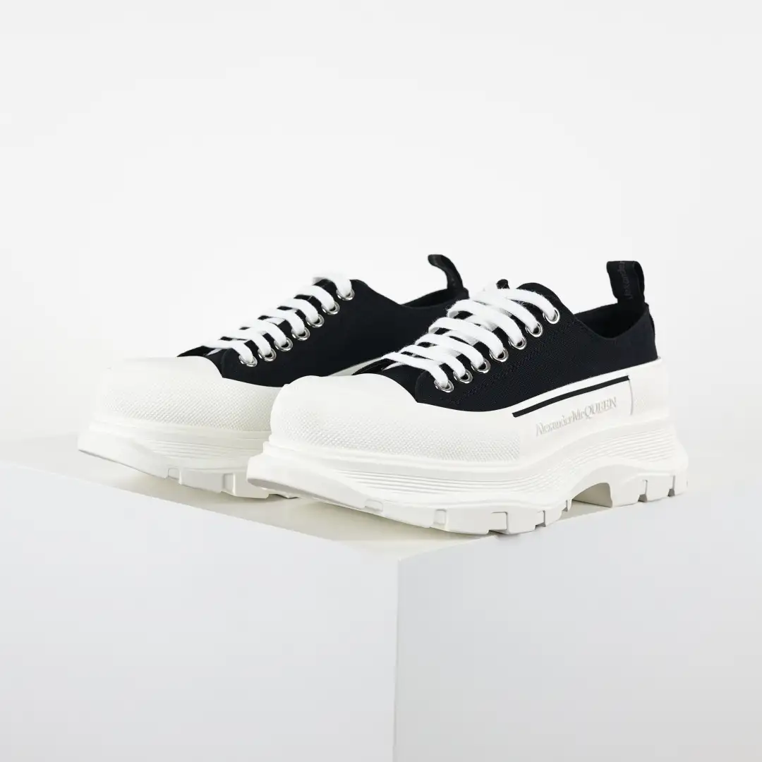 McQueen Tread Slick Black/White Sneakers - Image 2