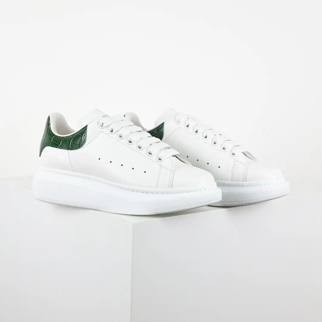 Alexander McQueen White/Green Croc-Embossed Heel Sneakers - Image 4