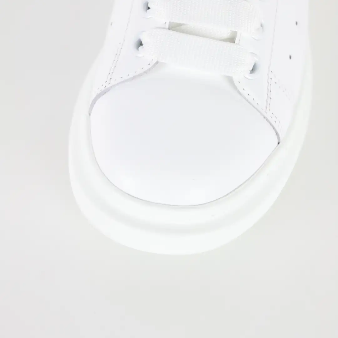 Alexander McQueen White/Silver Heel Sneakers - Image 4
