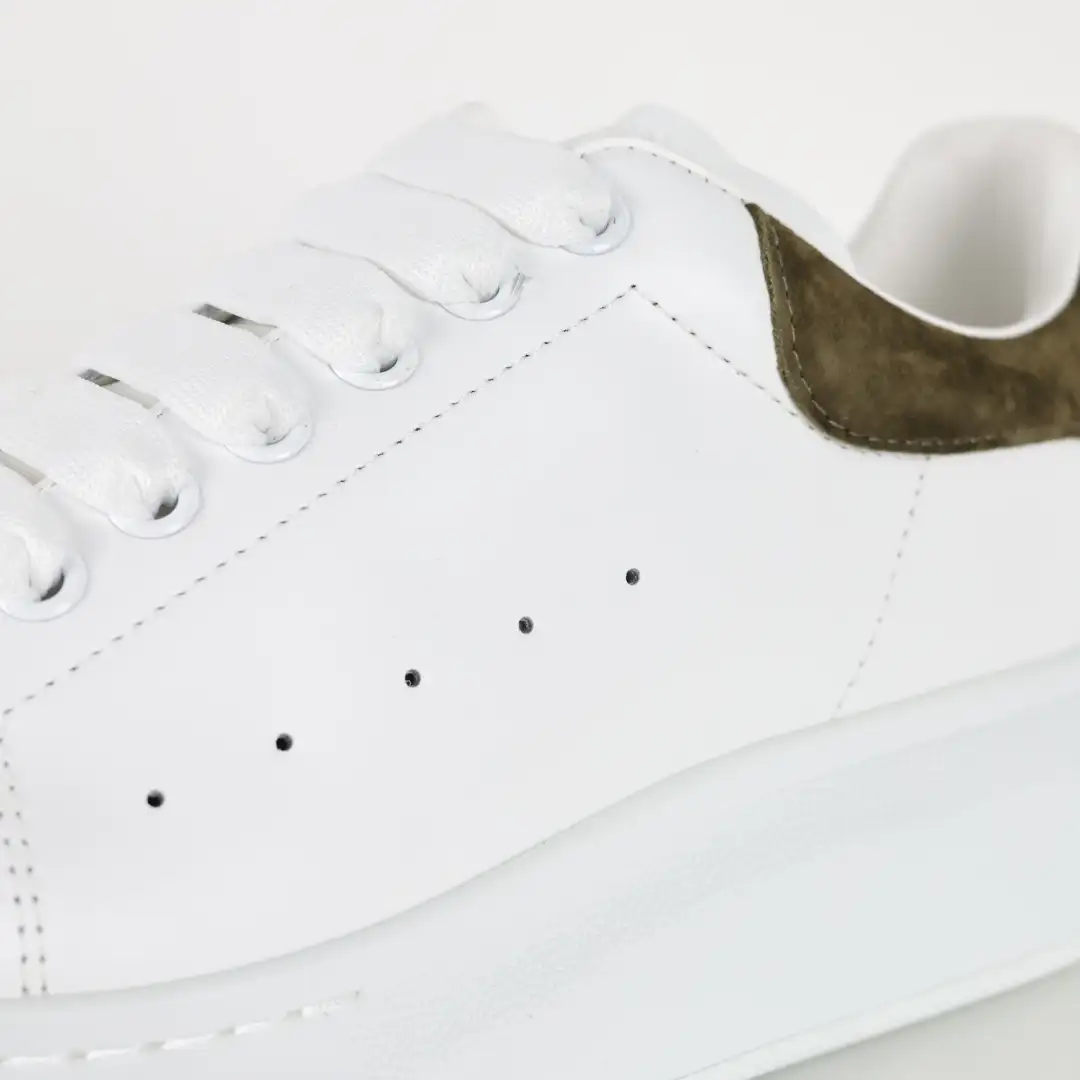 Alexander McQueen White/Olive Green Suede Heel Sneakers - Image 8