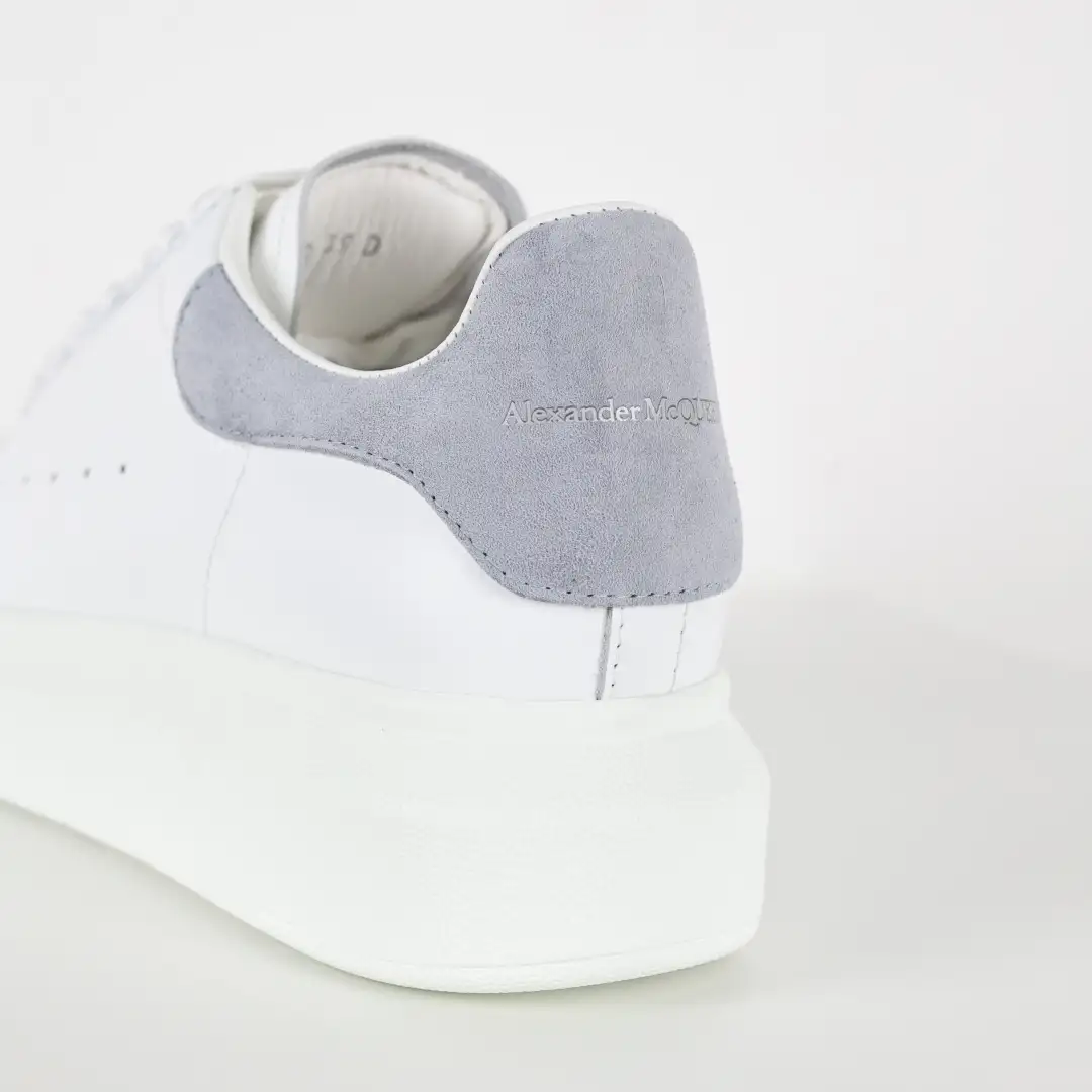 Alexander McQueen White/Grey Suede Heel Sneakers - Image 7