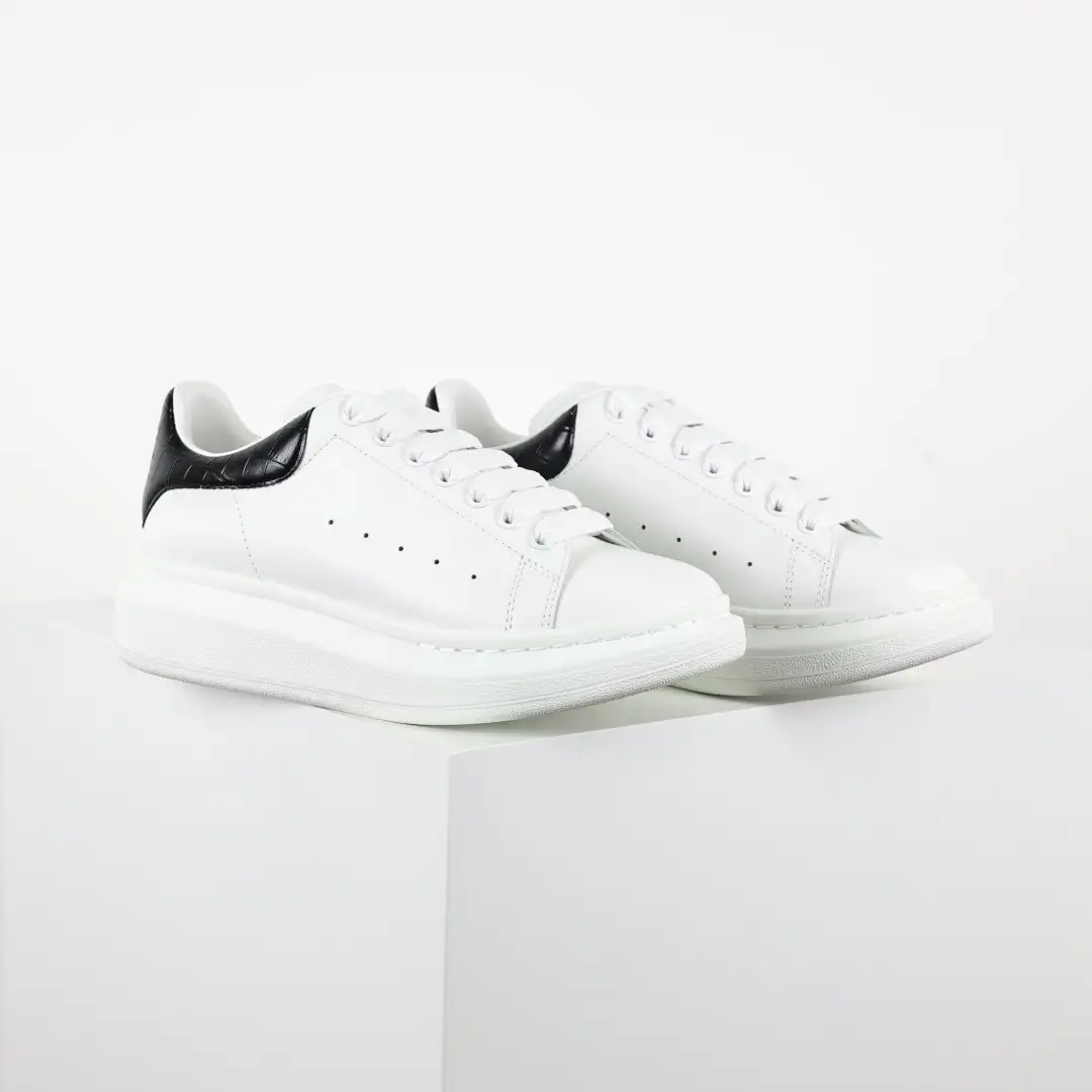 Alexander McQueen White/Black Croc-Embossed Sneakers - Image 5