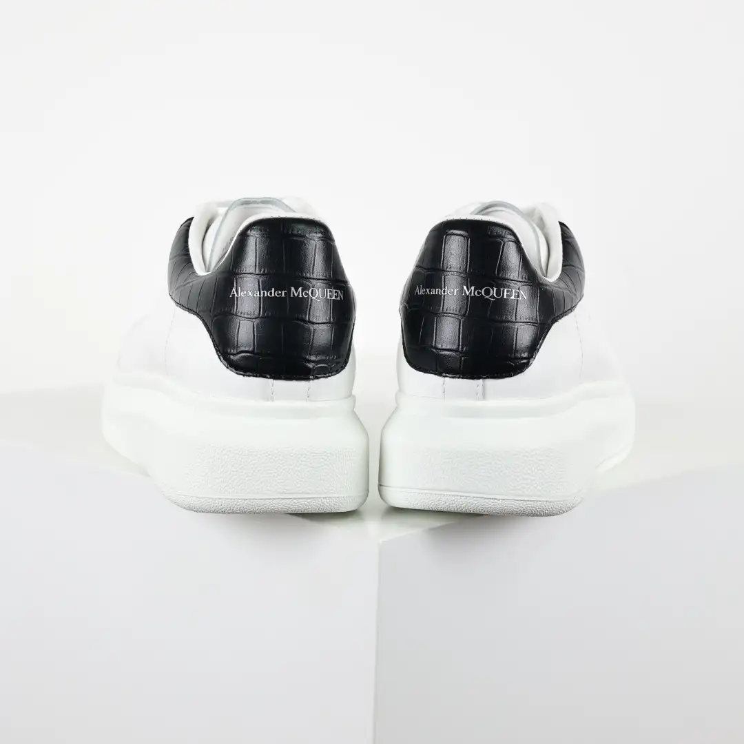 Alexander McQueen White/Black Croc-Embossed Sneakers - Image 8