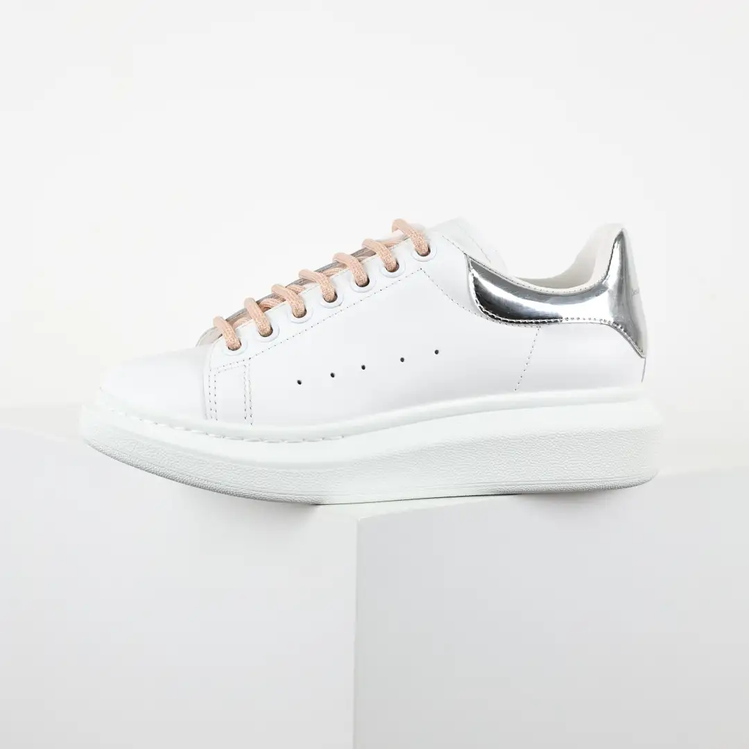 Alexander McQueen White/Glossy Silver Sneakers - Image 6