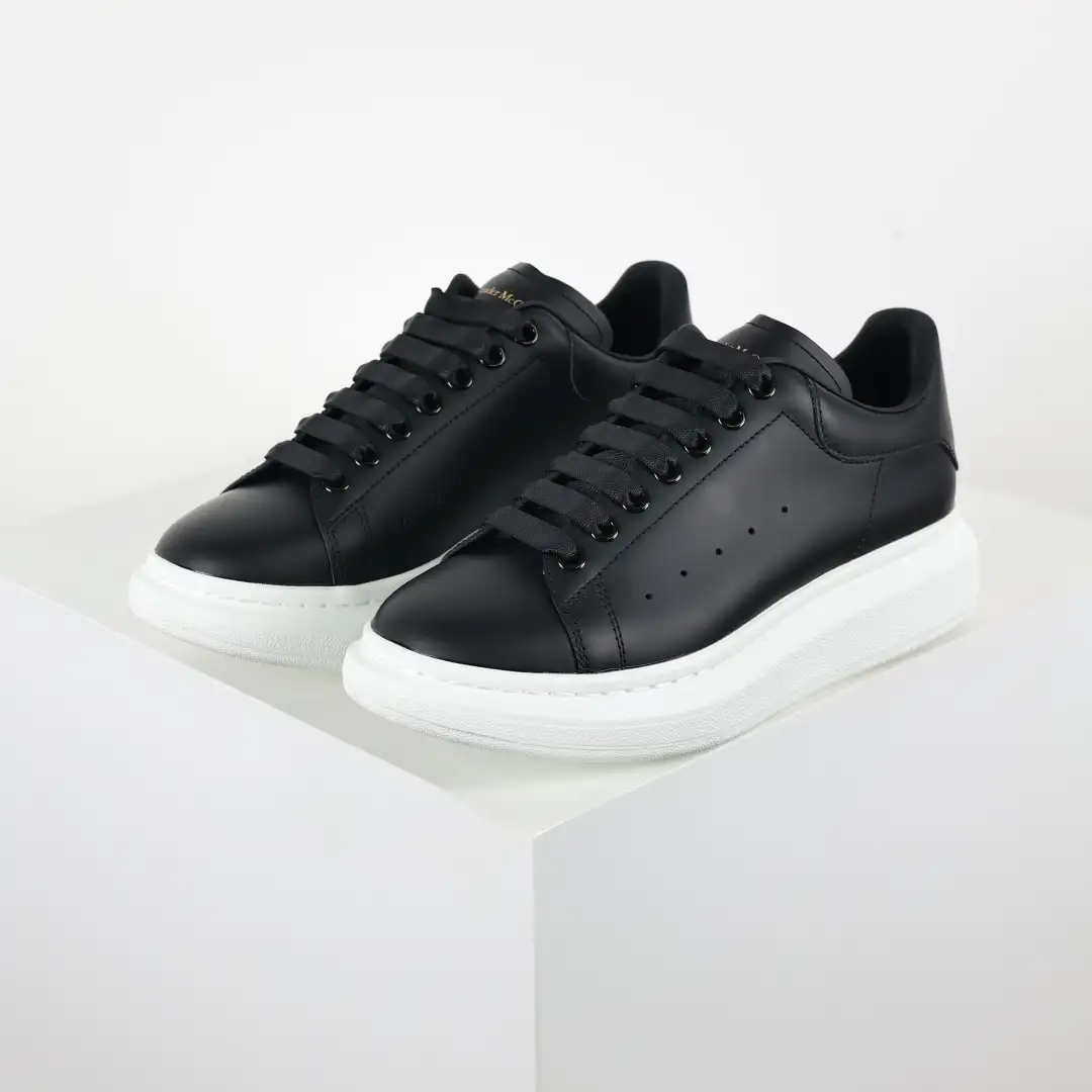 Alexander McQueen Black/White Sneakers - Image 2