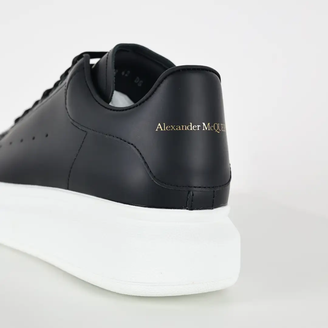 Alexander McQueen Black/White Sneakers - Image 7
