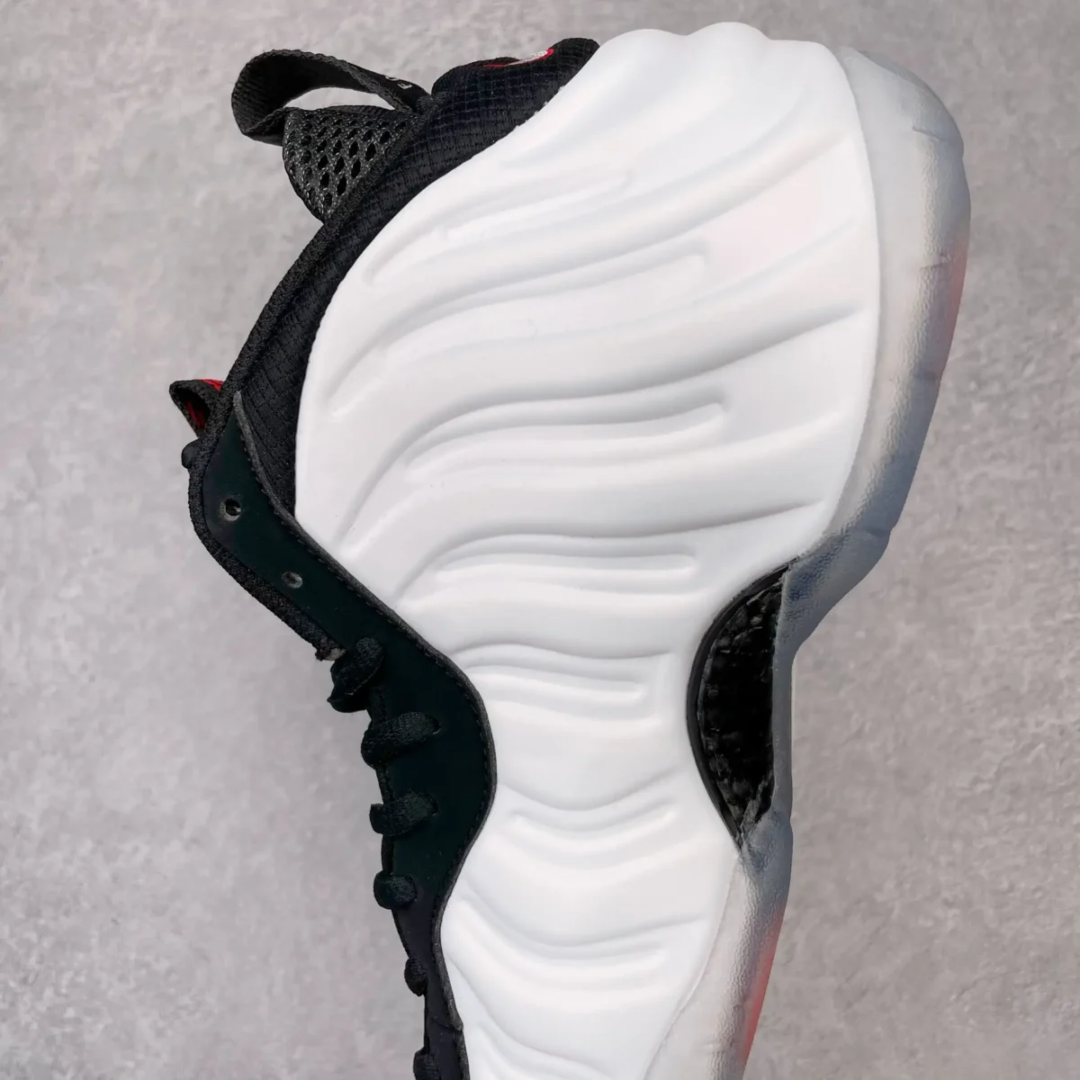 Nike White Black Foamposite Pro Sneakers - Image 5