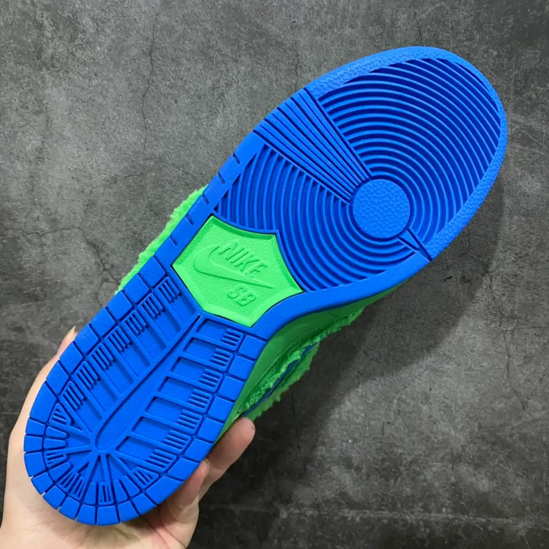Grateful Dead x Nike SB Dunk Low Green Bear - Image 9