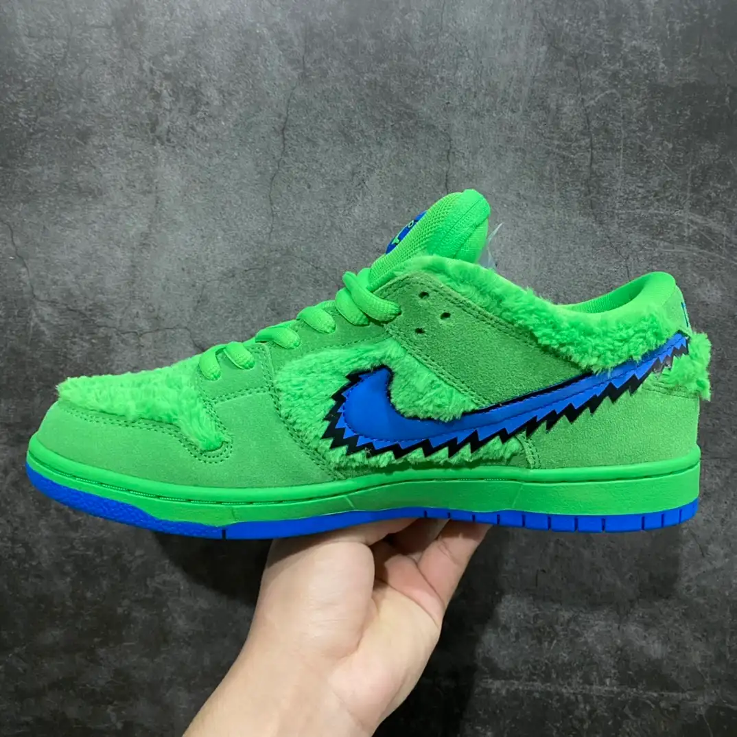 Grateful Dead x Nike SB Dunk Low Green Bear - Image 8