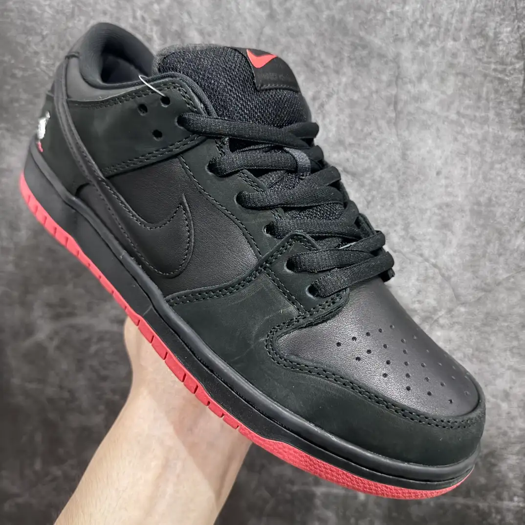Staple x Nike SB Dunk Low Black Pigeon - Image 3