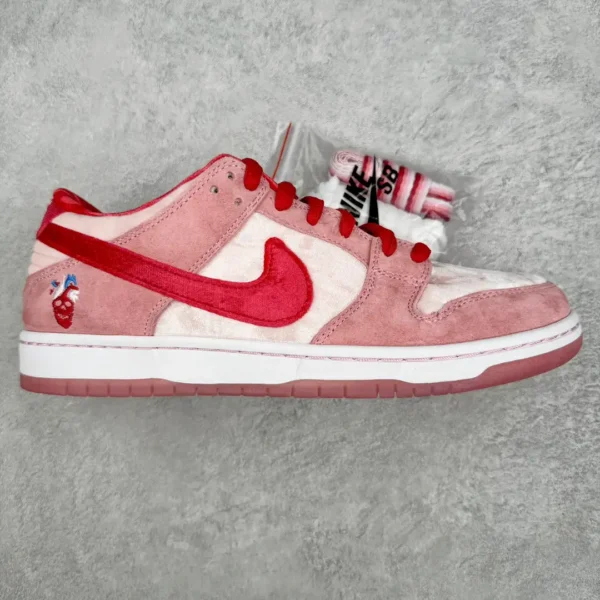StrangeLove x Nike SB Dunk Low