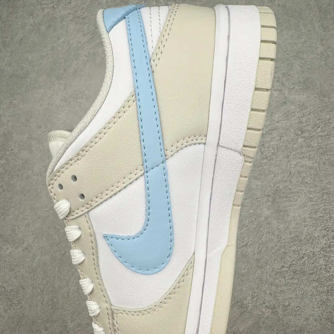 Nike Dunk Low Sneakers - Image 9