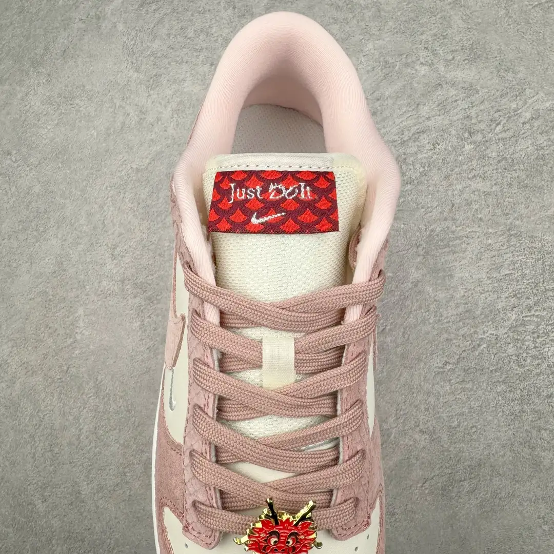 Nike Dunk Low Sneakers - Image 9
