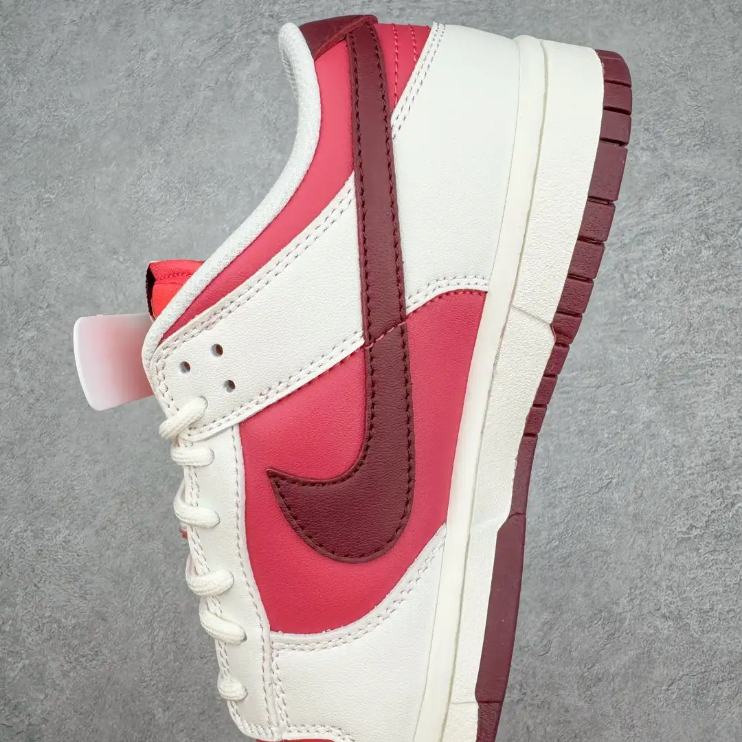 Nike Dunk Low Sneakers - Image 8