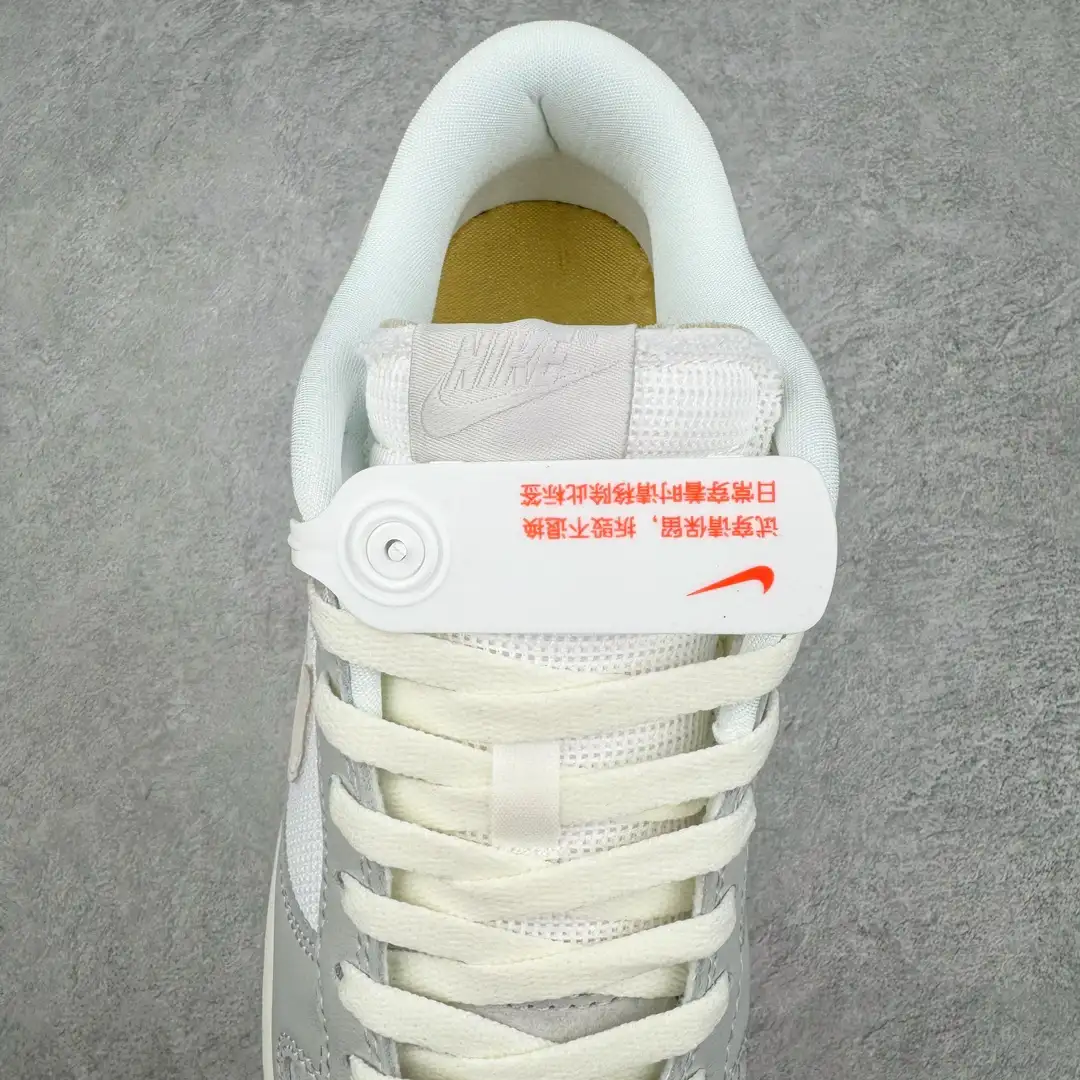 Nike Dunk Low Sneakers - Image 4