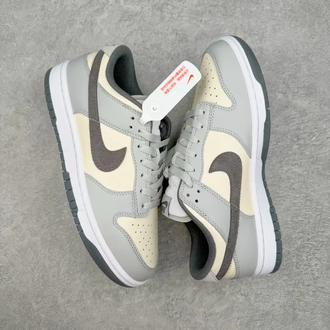 Nike Dunk Low Sneakers - Image 7