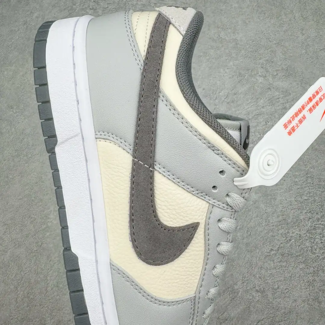 Nike Dunk Low Sneakers - Image 9