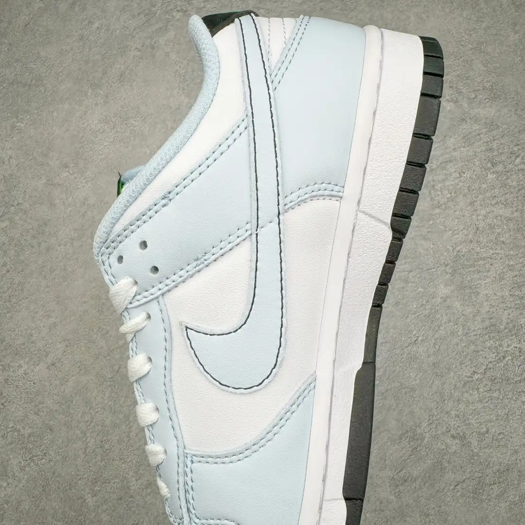 Nike Dunk Low Sneakers - Image 2