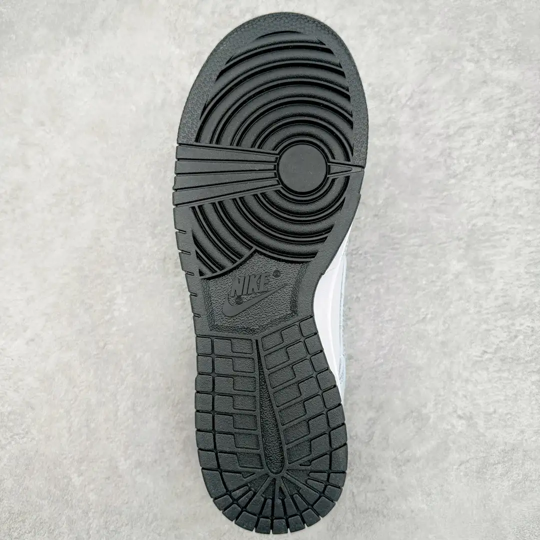 Nike Dunk Low Sneakers - Image 7