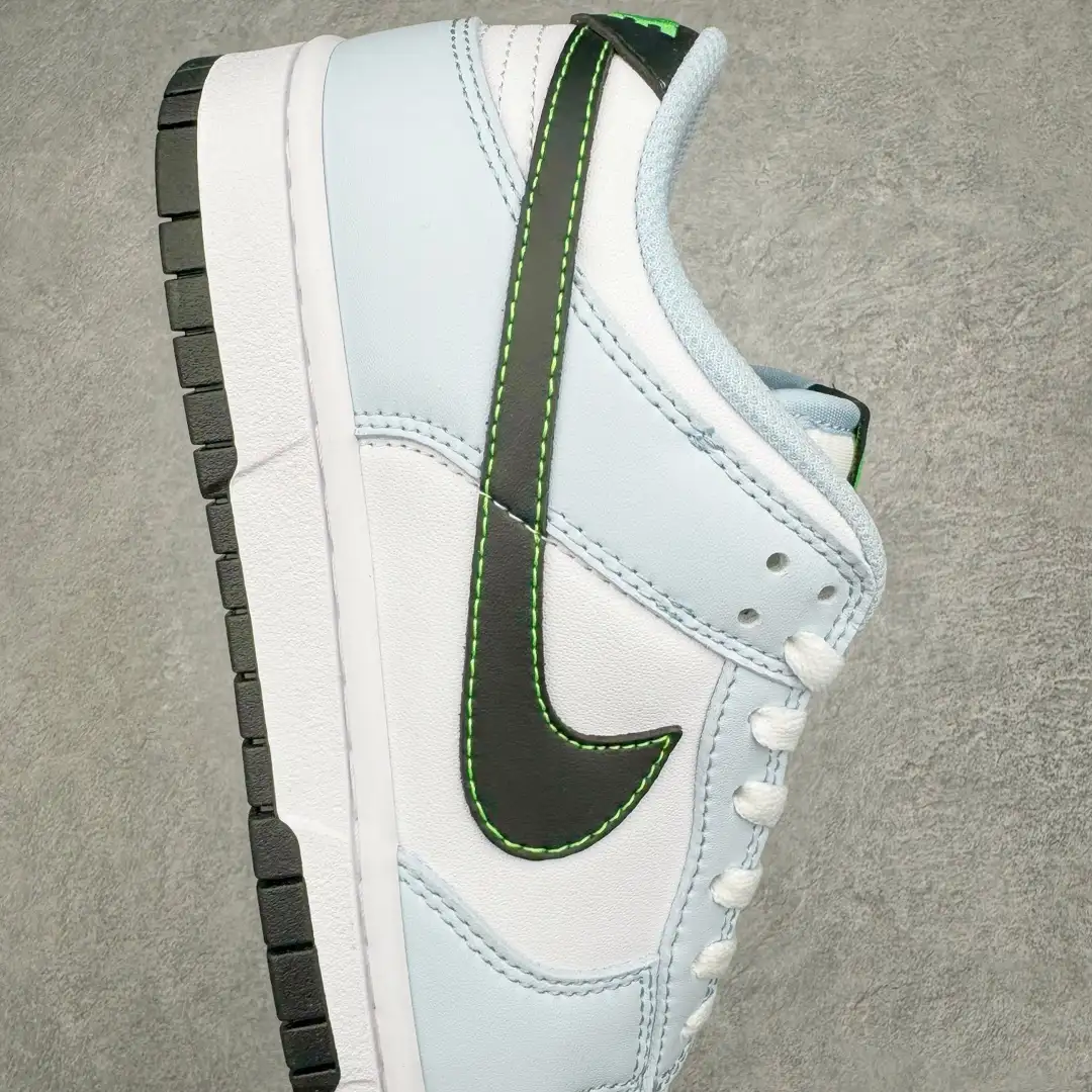 Nike Dunk Low Sneakers - Image 9