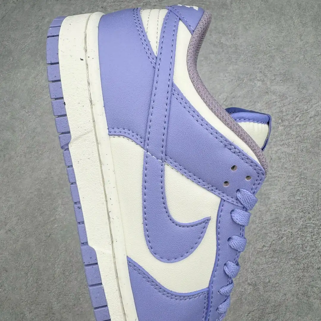 Nike Dunk Low Sneakers - Image 3