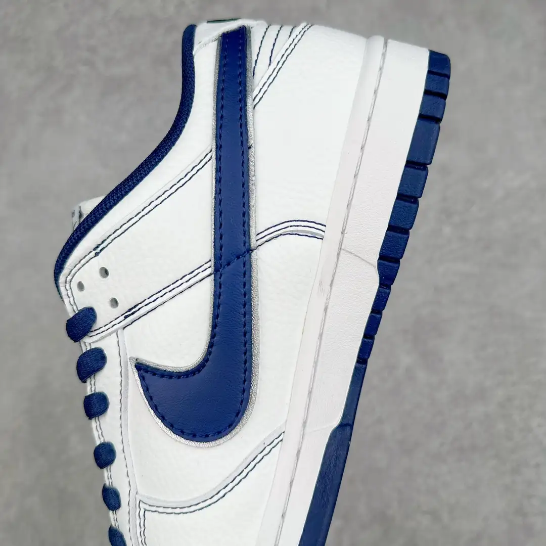 Nike Dunk Low Sneakers - Image 5
