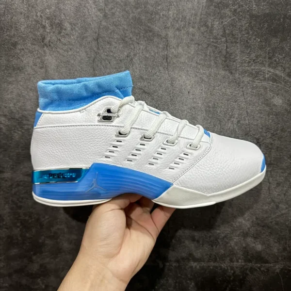 Air Jordan 17 Low Lightning Sneakers