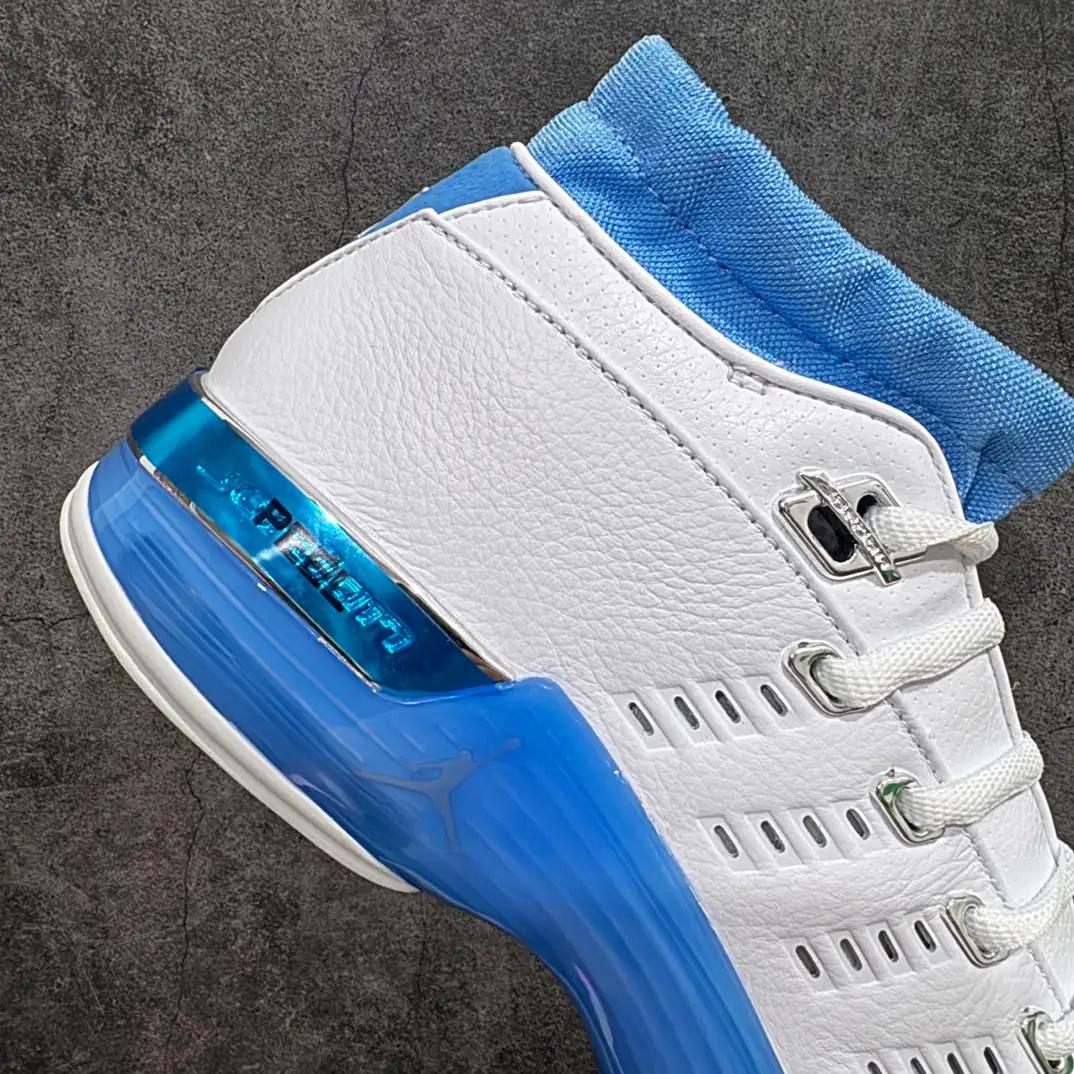 Air Jordan 17 Low Lightning Sneakers - Image 9