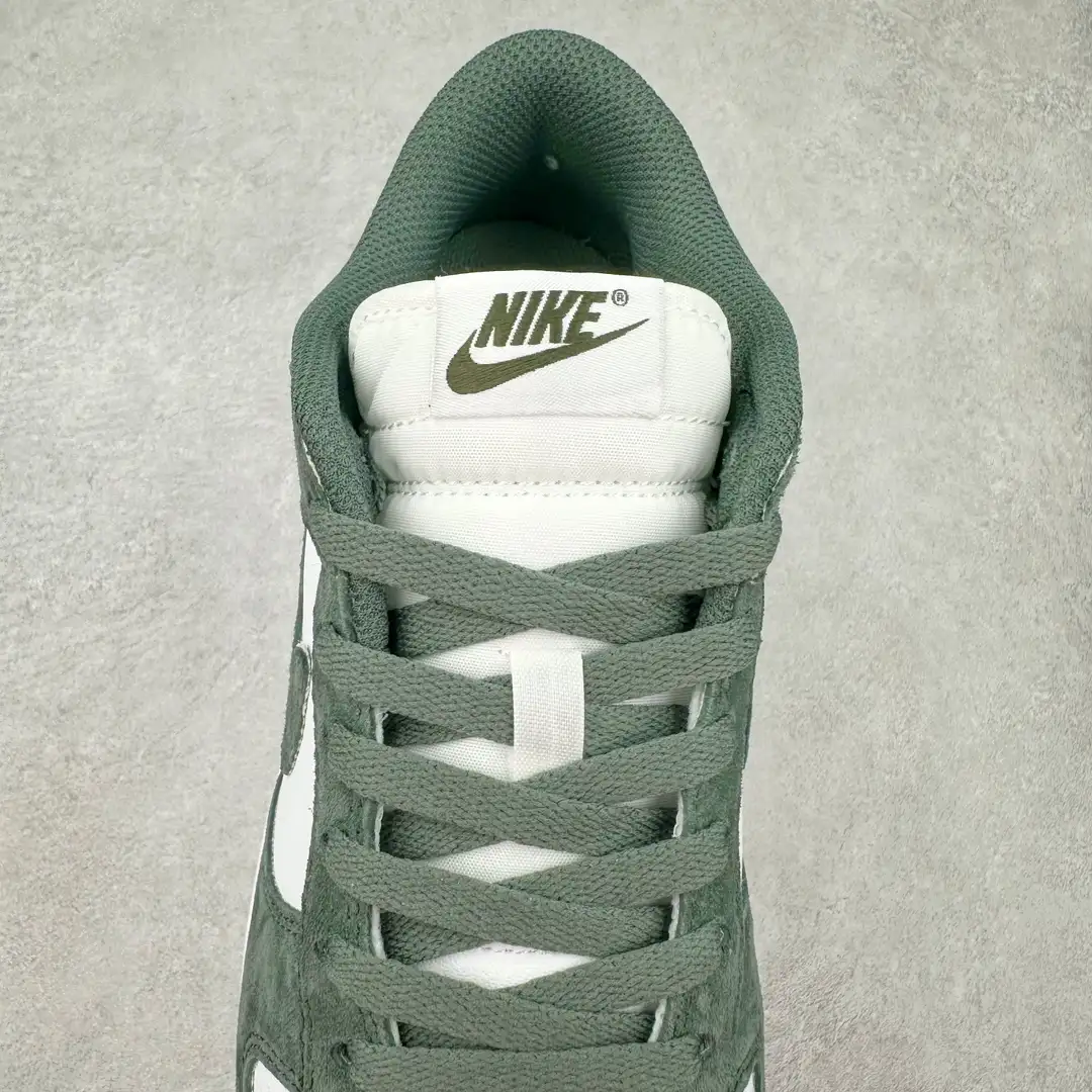 Nike Dunk Low Sneakers - Image 7