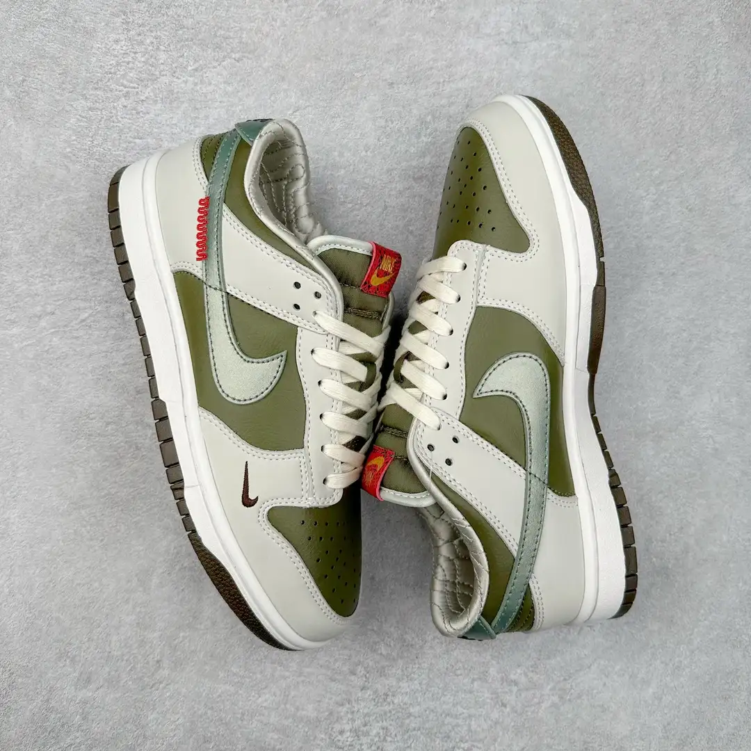 Nike Dunk Low Sneakers - Image 9