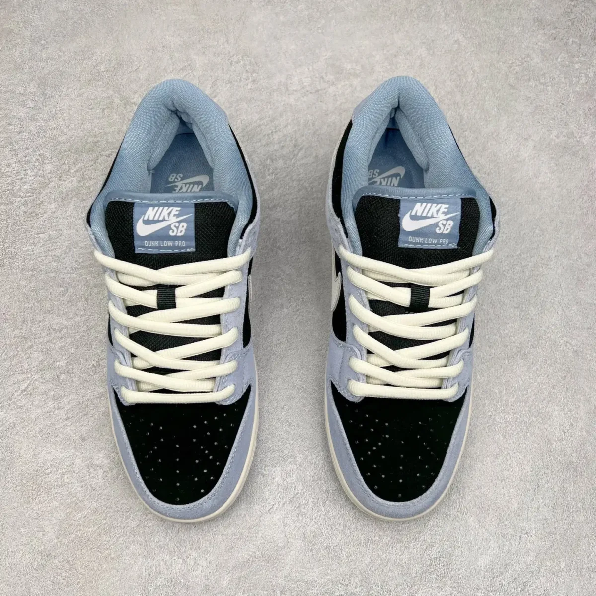 Nike SB Dunk Low Sneakers - Image 5