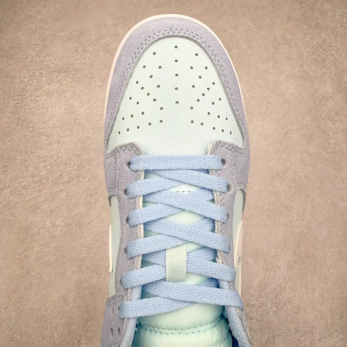 Nike Dunk Low Sneakers - Image 8