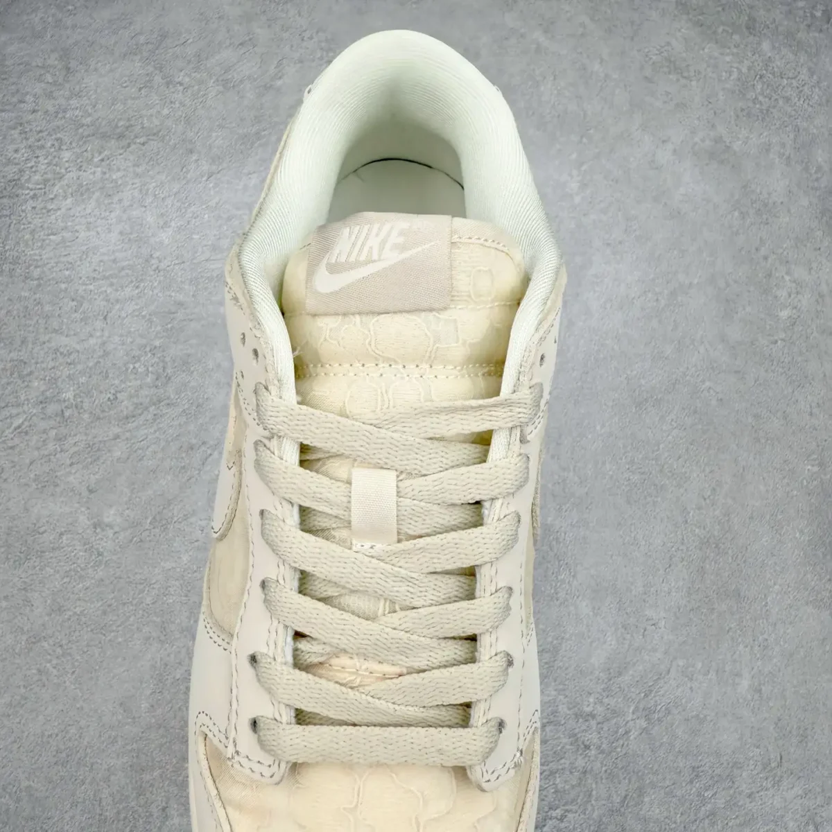 Nike Dunk Low Sneakers - Image 3