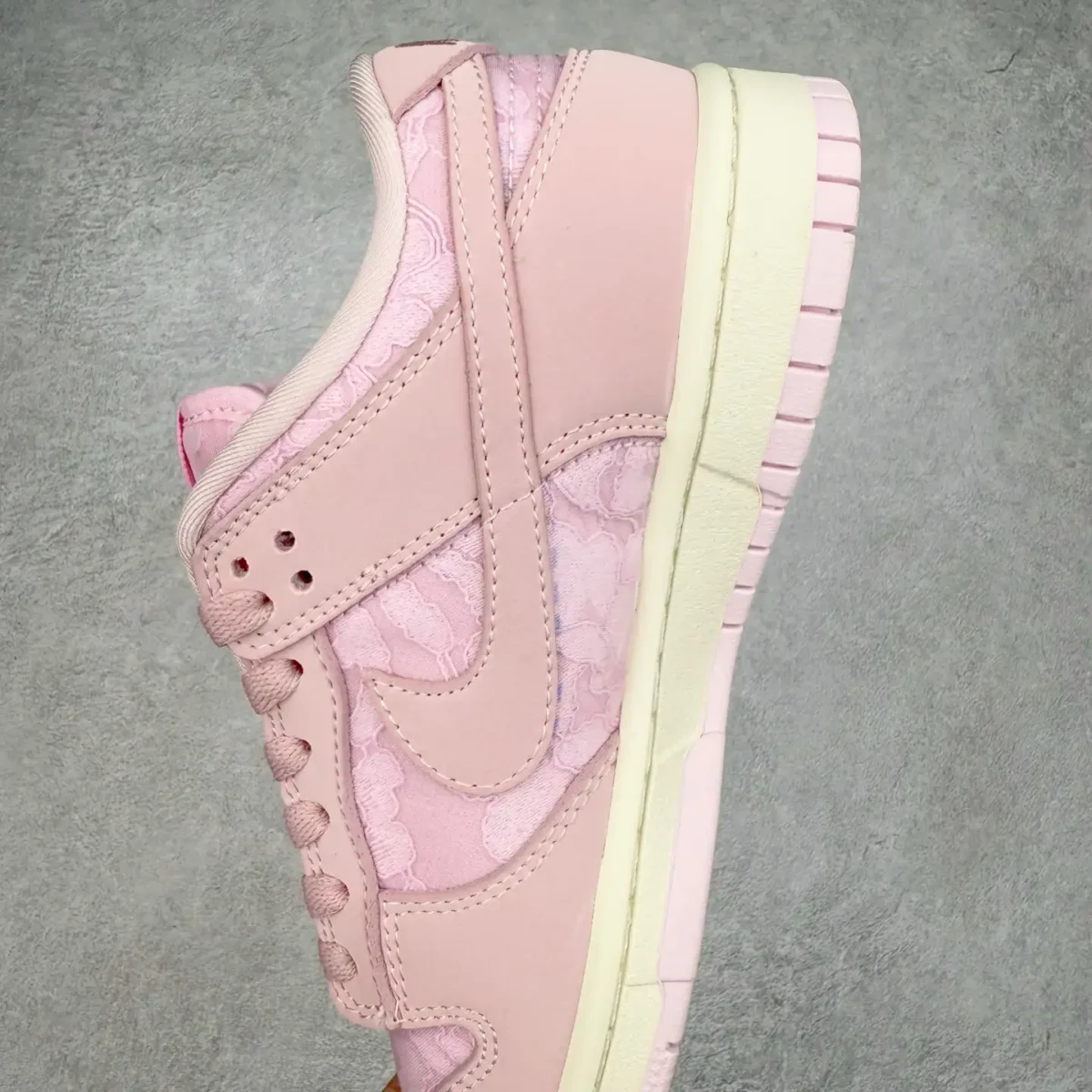 Nike Dunk Low Sneakers - Image 7