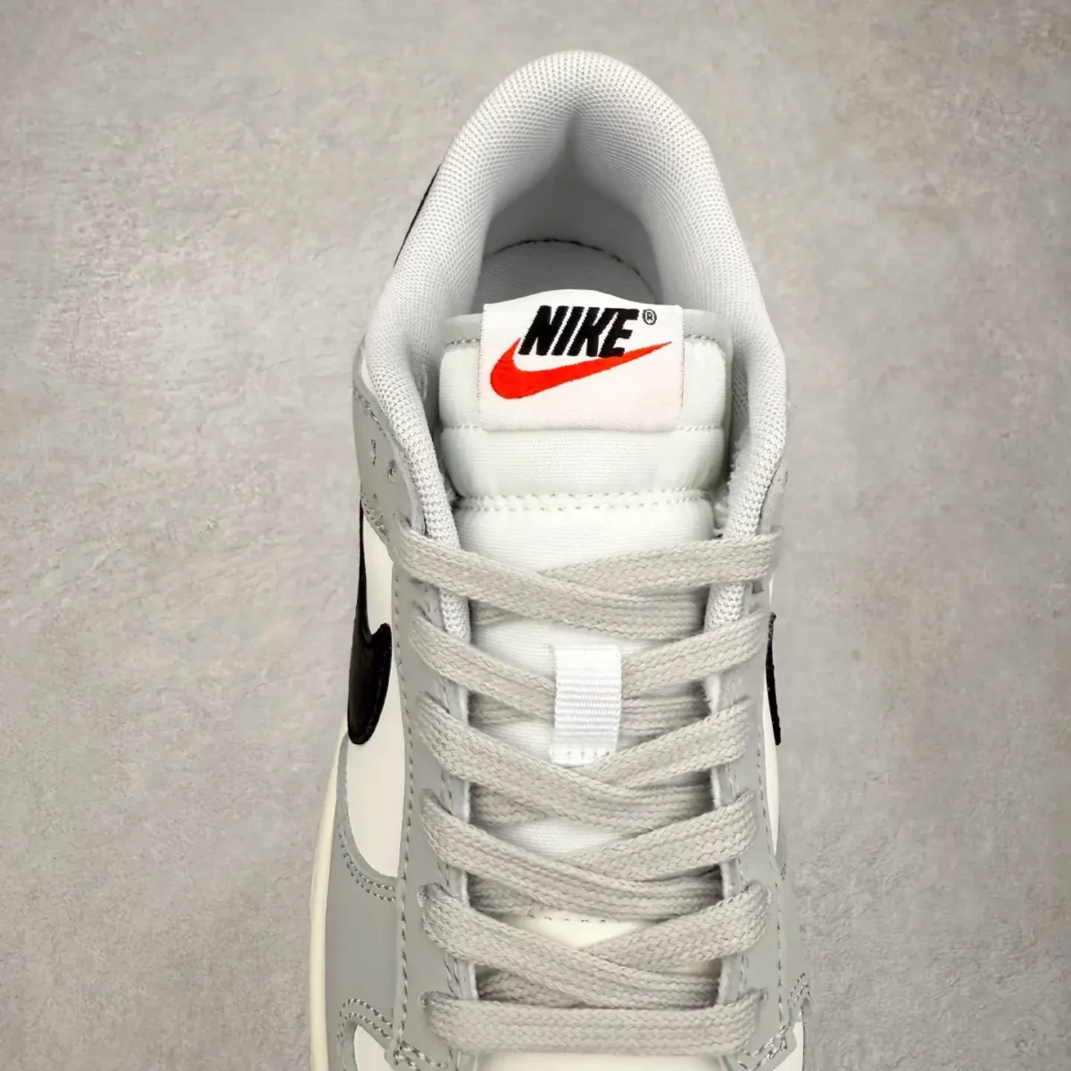 Nike Dunk Low Sneakers - Image 2