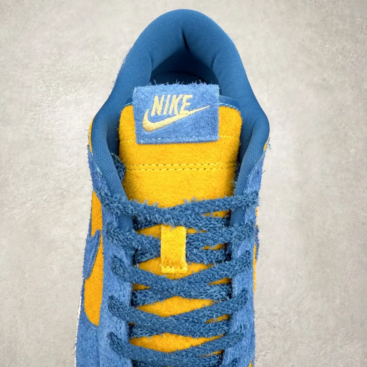 Nike Dunk Low Sneakers - Image 2
