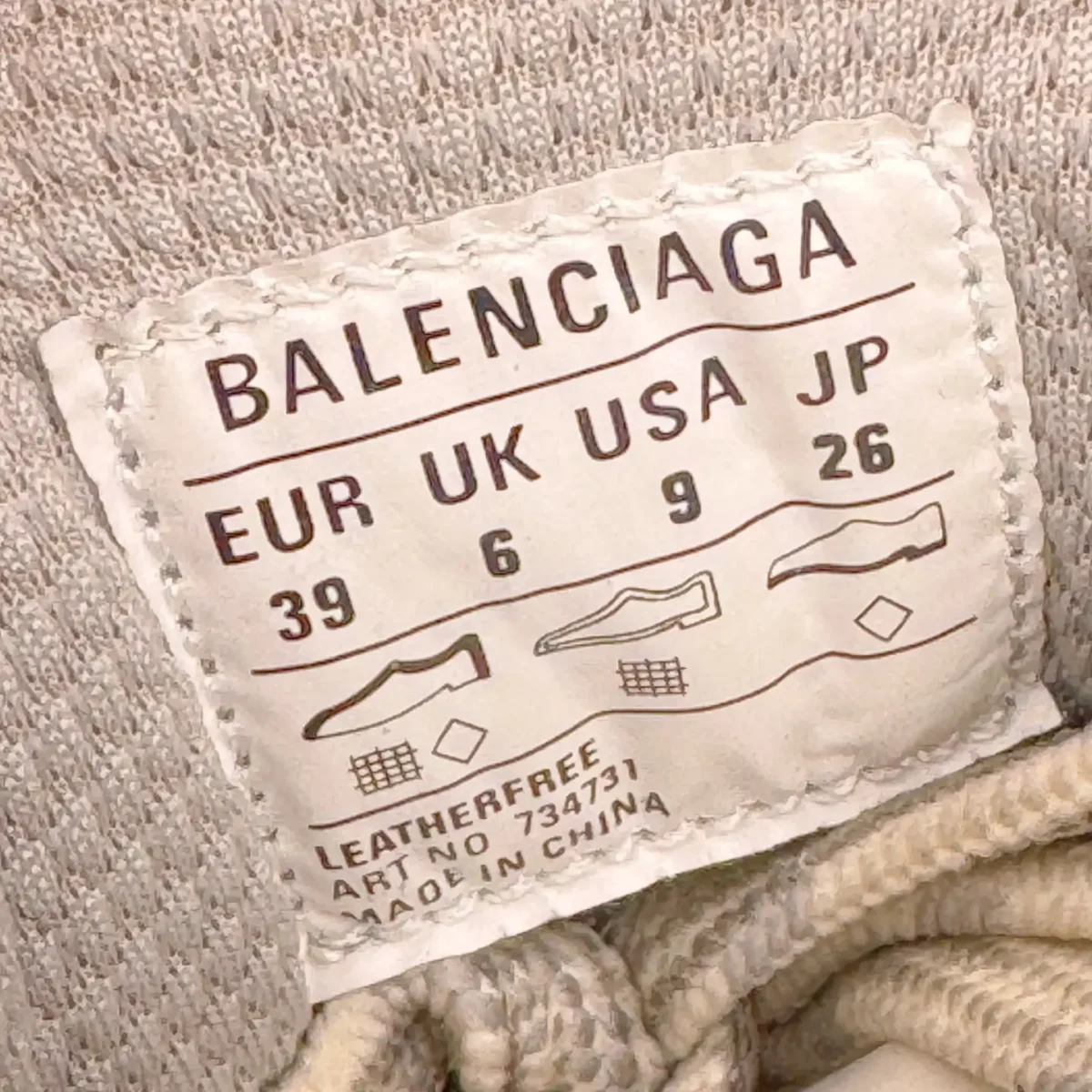 Balenciaga 3XL Sneakers - Image 8