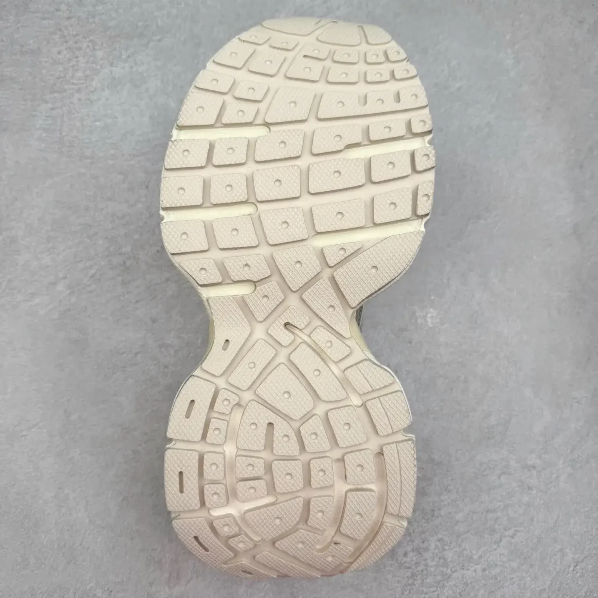Balenciaga 3XL Sneakers - Image 9